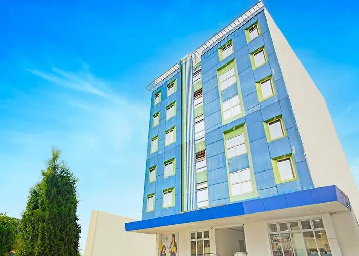 Hotel Townhouse College Residences In Belt, Metro 2*