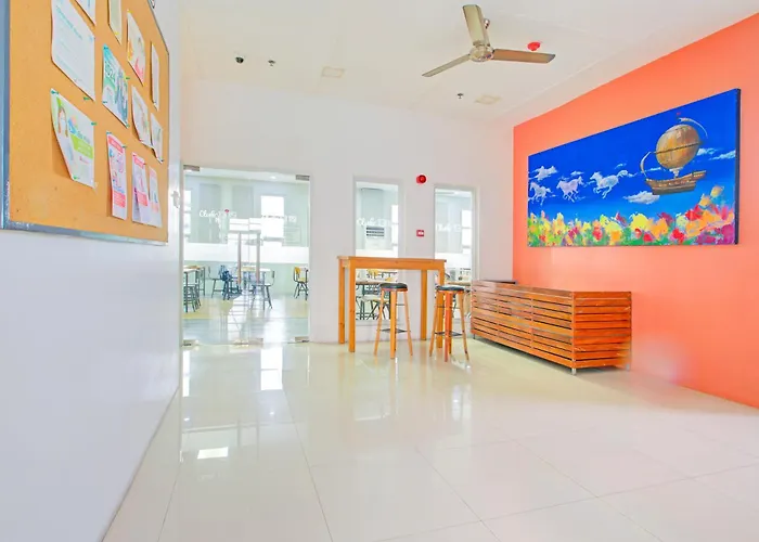 Townhouse College Residences In Belt, Metro 2* Manila