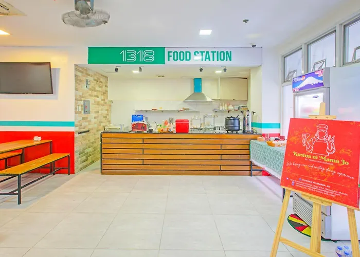Townhouse College Residences In Belt, Metro Hotel 2*
