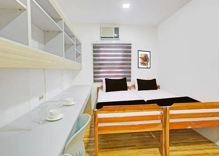 Hotel Townhouse College Residences In Belt, Metro Manila